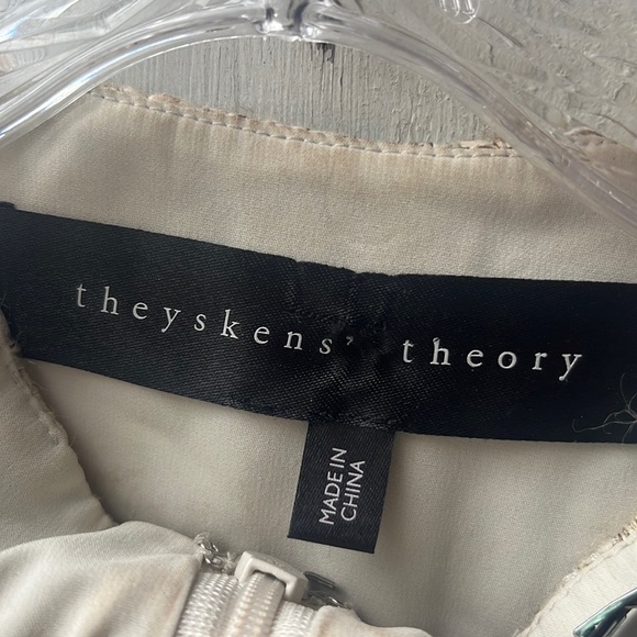 🍂Suit by Theyskens 🍂 - Picture 6 of 9